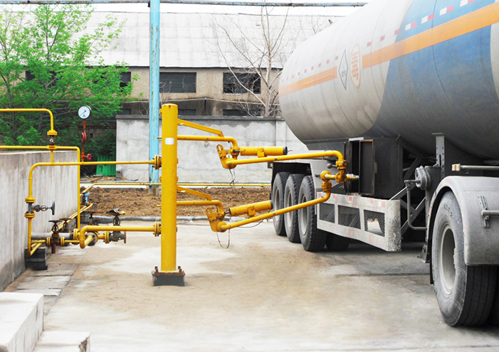 液化氣定量裝車現(xiàn)場(chǎng)圖 液化氣定量裝車現(xiàn)場(chǎng)圖