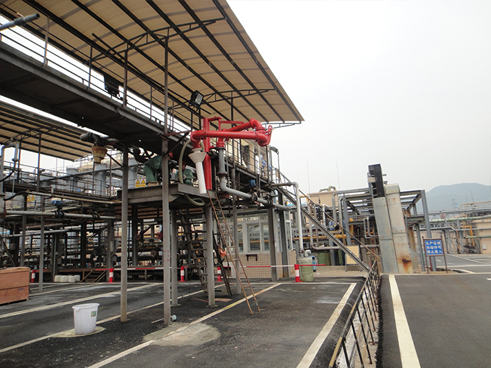 1561685138372753.jpg 1412襯四氟現(xiàn)場(chǎng)裝車.jpg